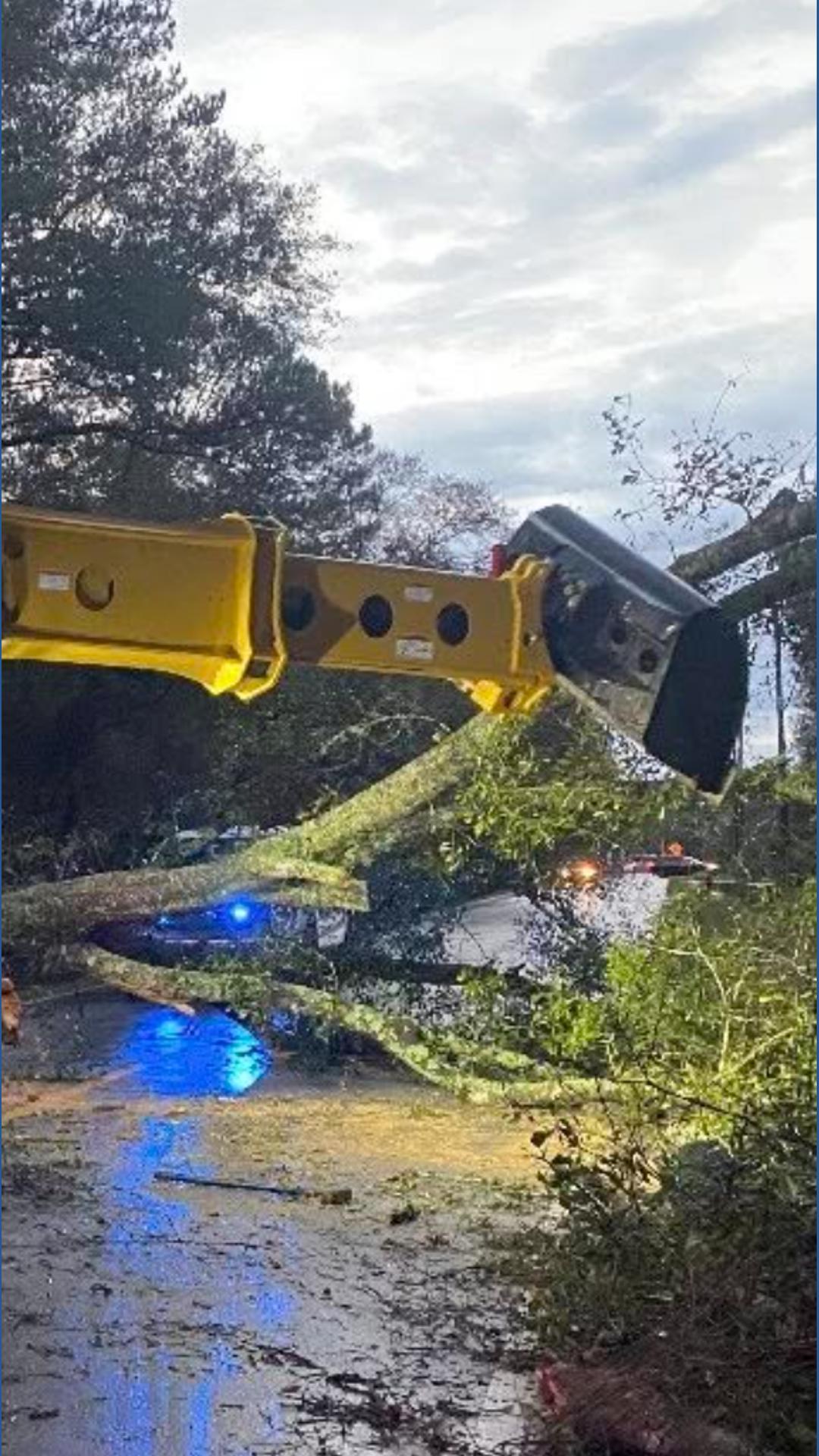 Early-morning storms leave damage around the Houston area | khou.com