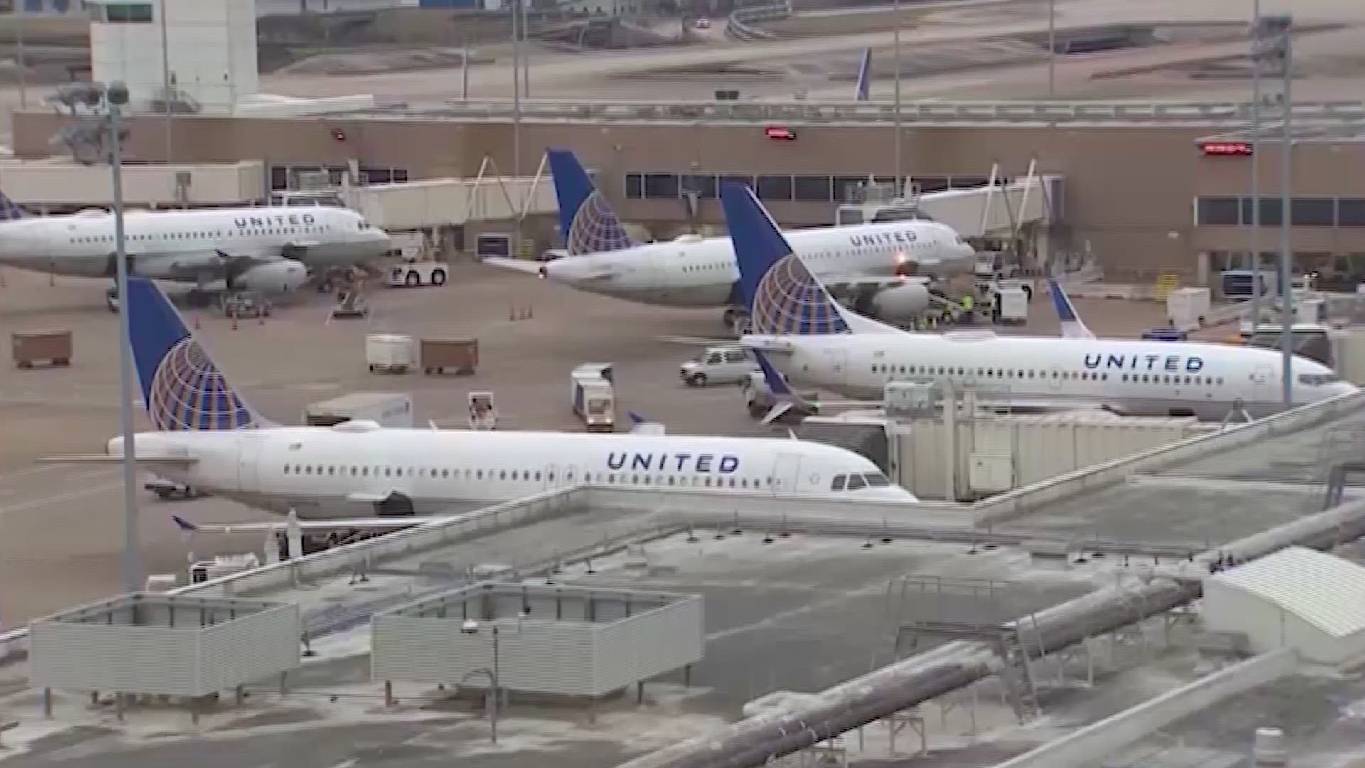 United Airlines employees have to find a way to keep cool while they work to get 500 flights off the ground in Houston every single day. So how do they do it?
