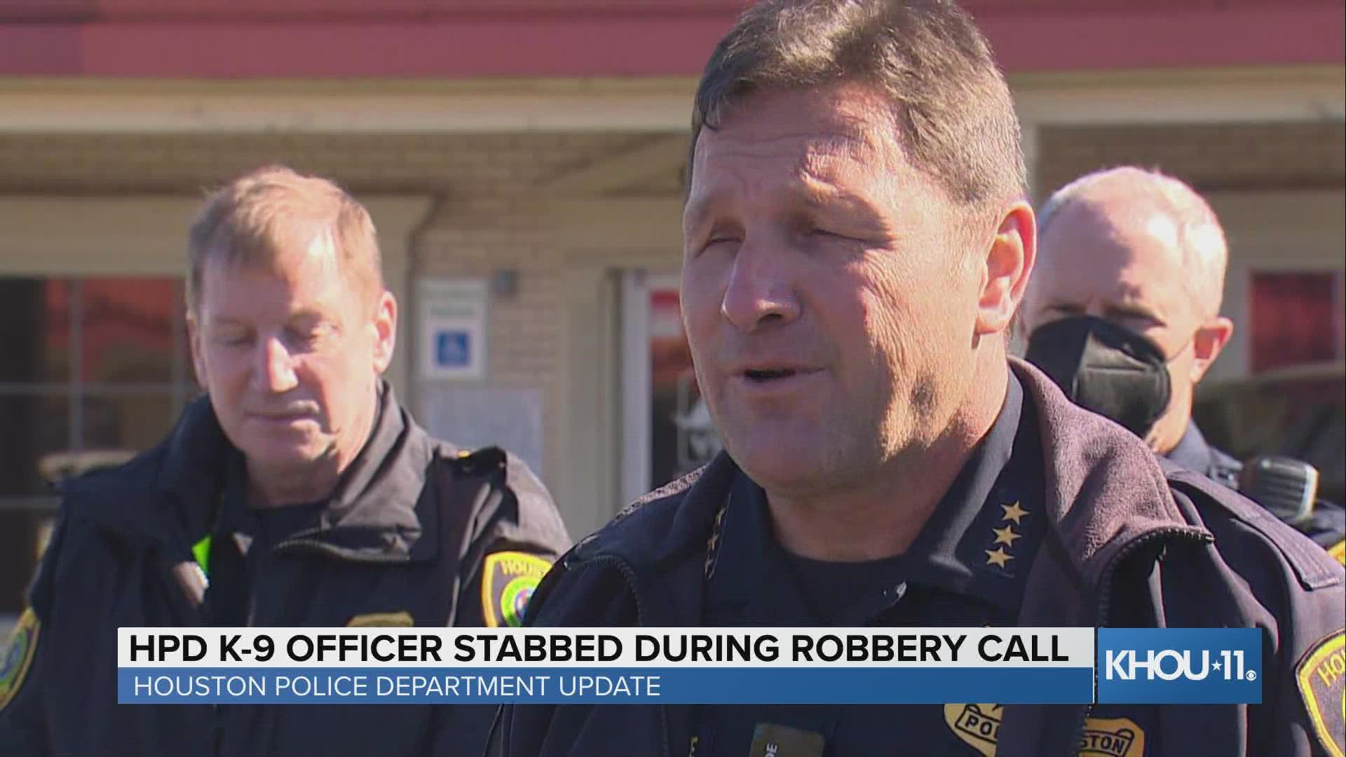 UPDATE: HPD K-9 officer stabbed during robbery call in west Houston ...