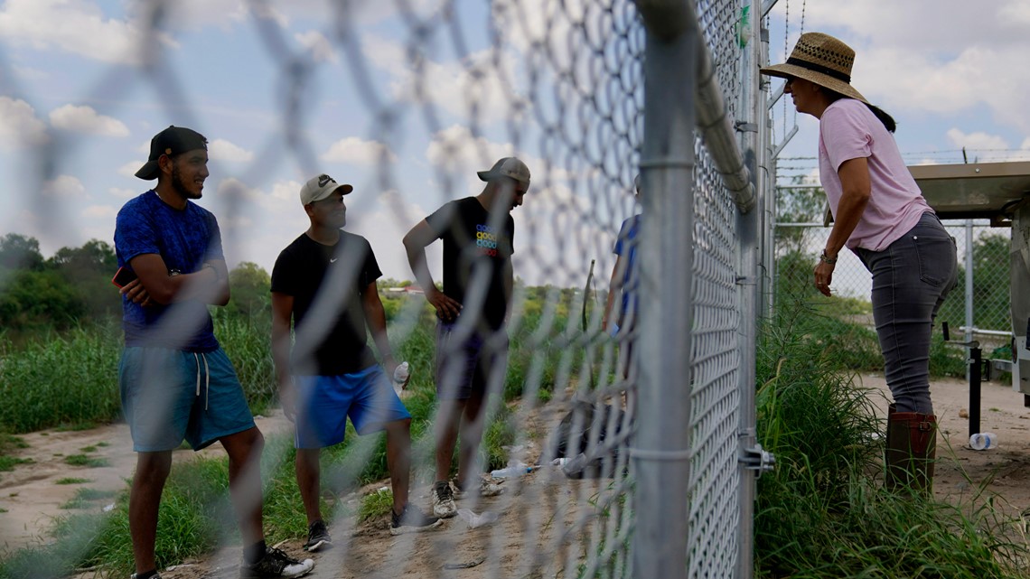 Petani pecan Texas terjebak dalam kekosongan kekuasaan di perbatasan
