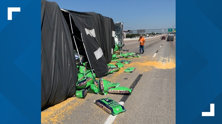 Southwest Freeway fully reopens in Sugar Land after 18-wheeler lost load of corn