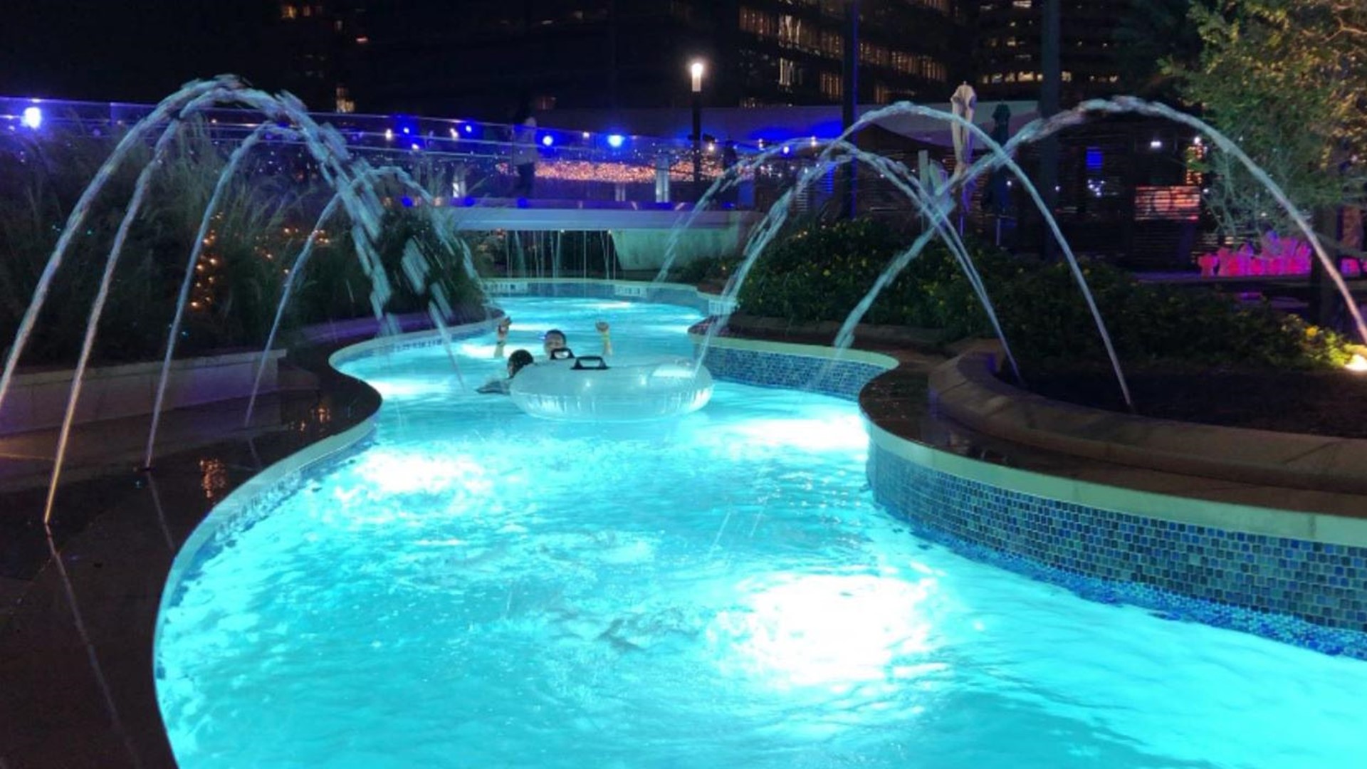 Where to see Christmas lights in Houston area