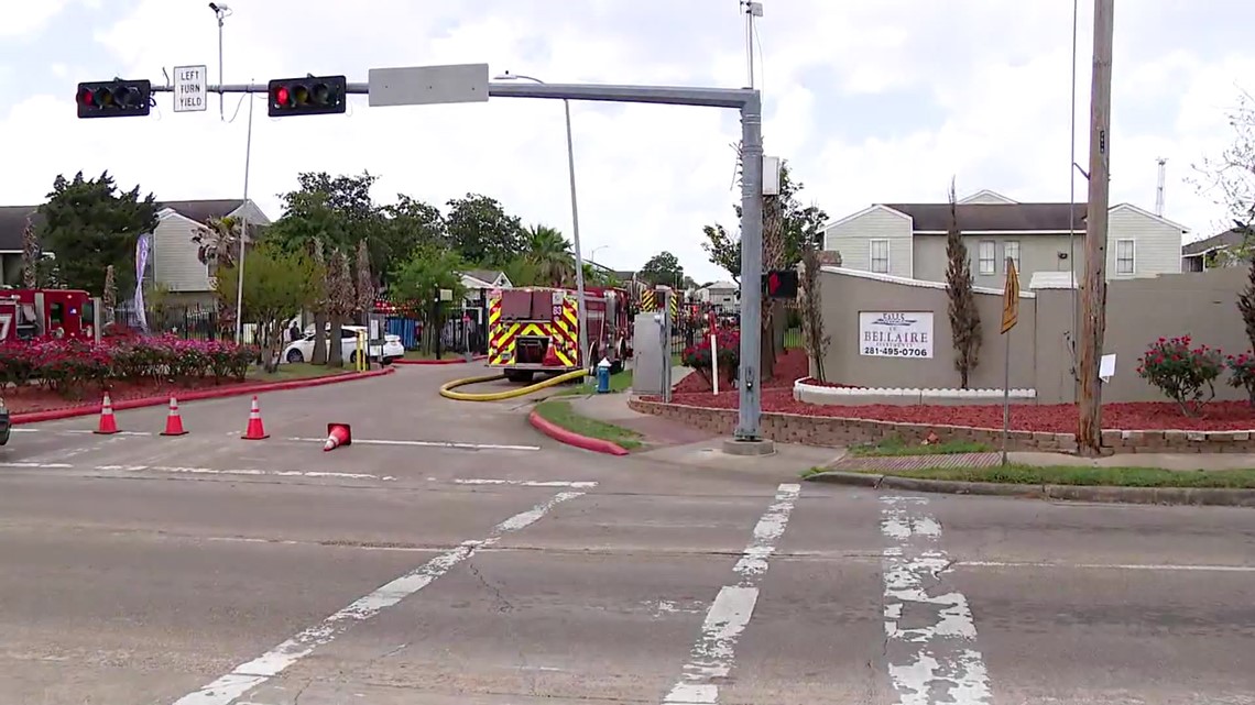 Exaggerated tire rims ('swangers'): Are they legal? | khou.com