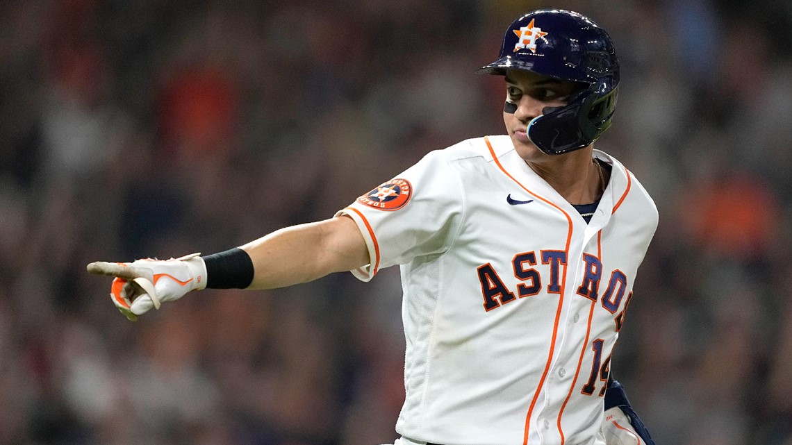 Gold Glove: Mauricio Dubón wins defensive honor | khou.com