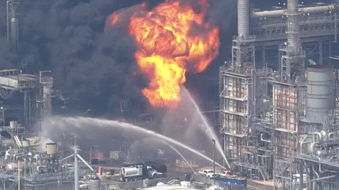 Kebakaran pabrik kimia Deer Park Shell |  Berita Houston, Texas