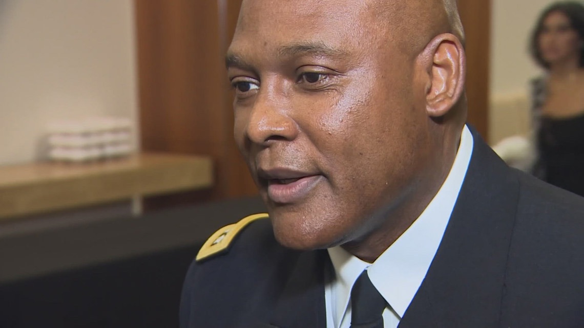 'Highest honor to serve as your chief'