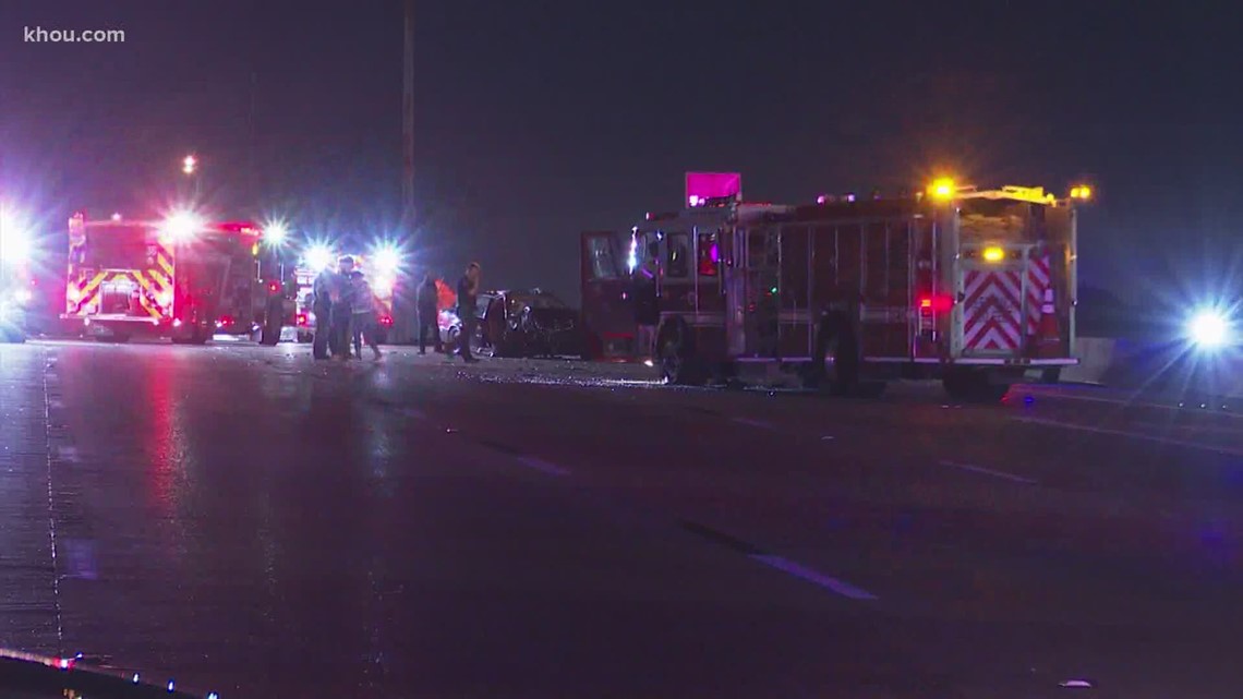 4 Houston firefighters, teenager sent to hospital after crash | khou.com