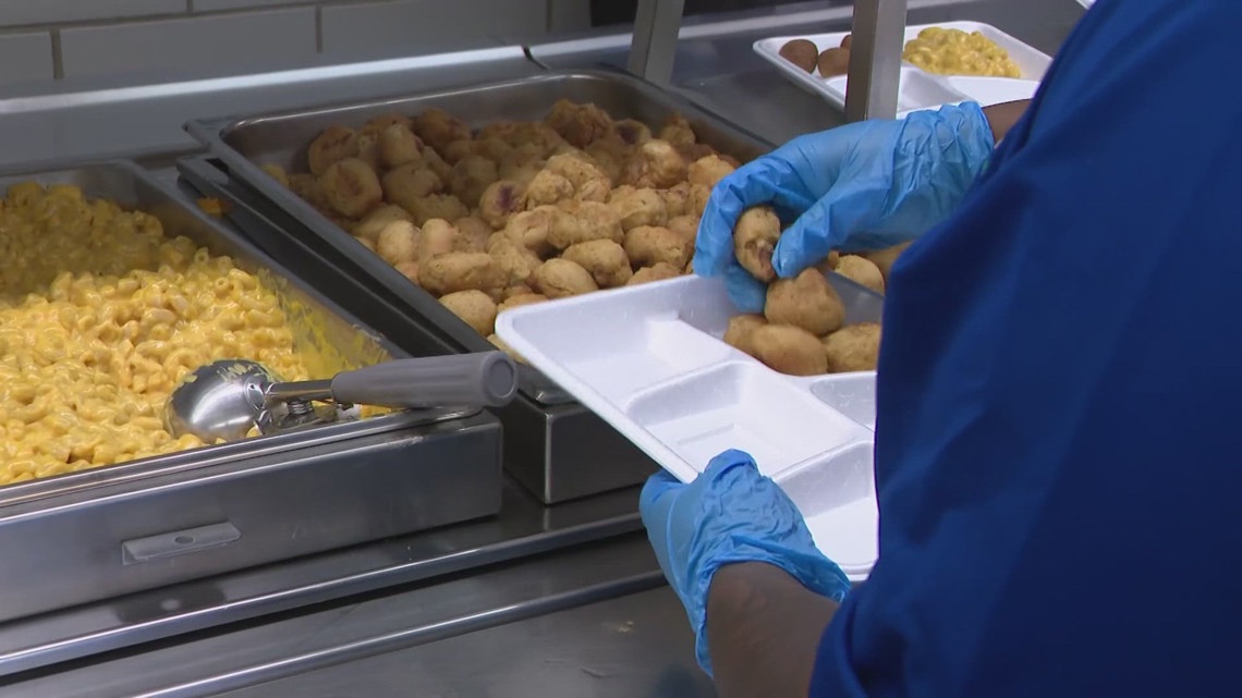 Houston ISD expands access to meal programs as federal government shutdown impacts families