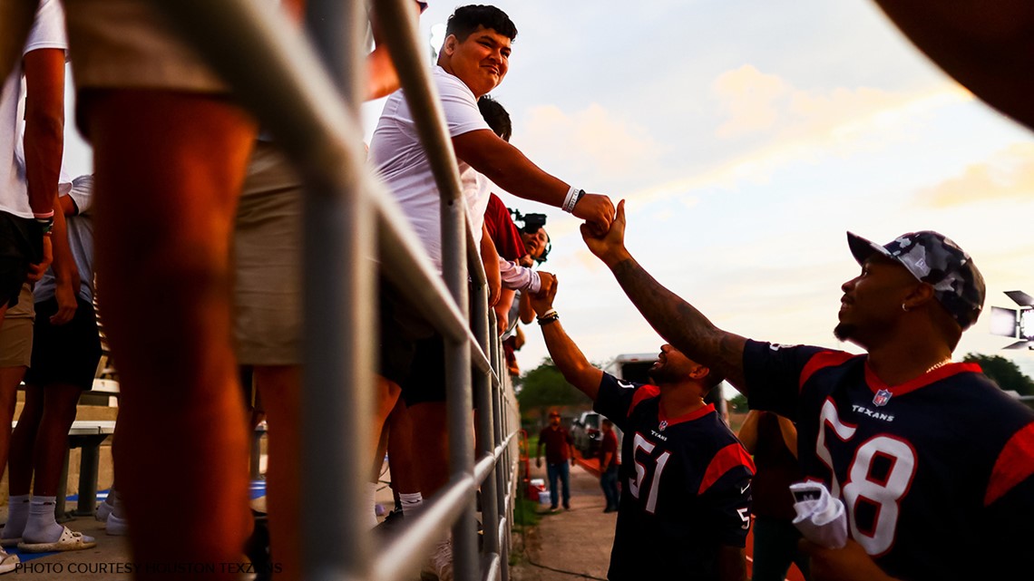 Texans surprise Uvalde High School football team with new uniforms 