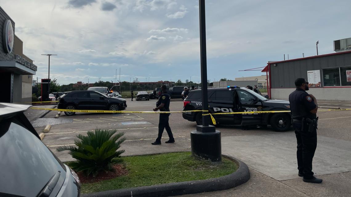 Two teens were shot along Scott Street in Houston.