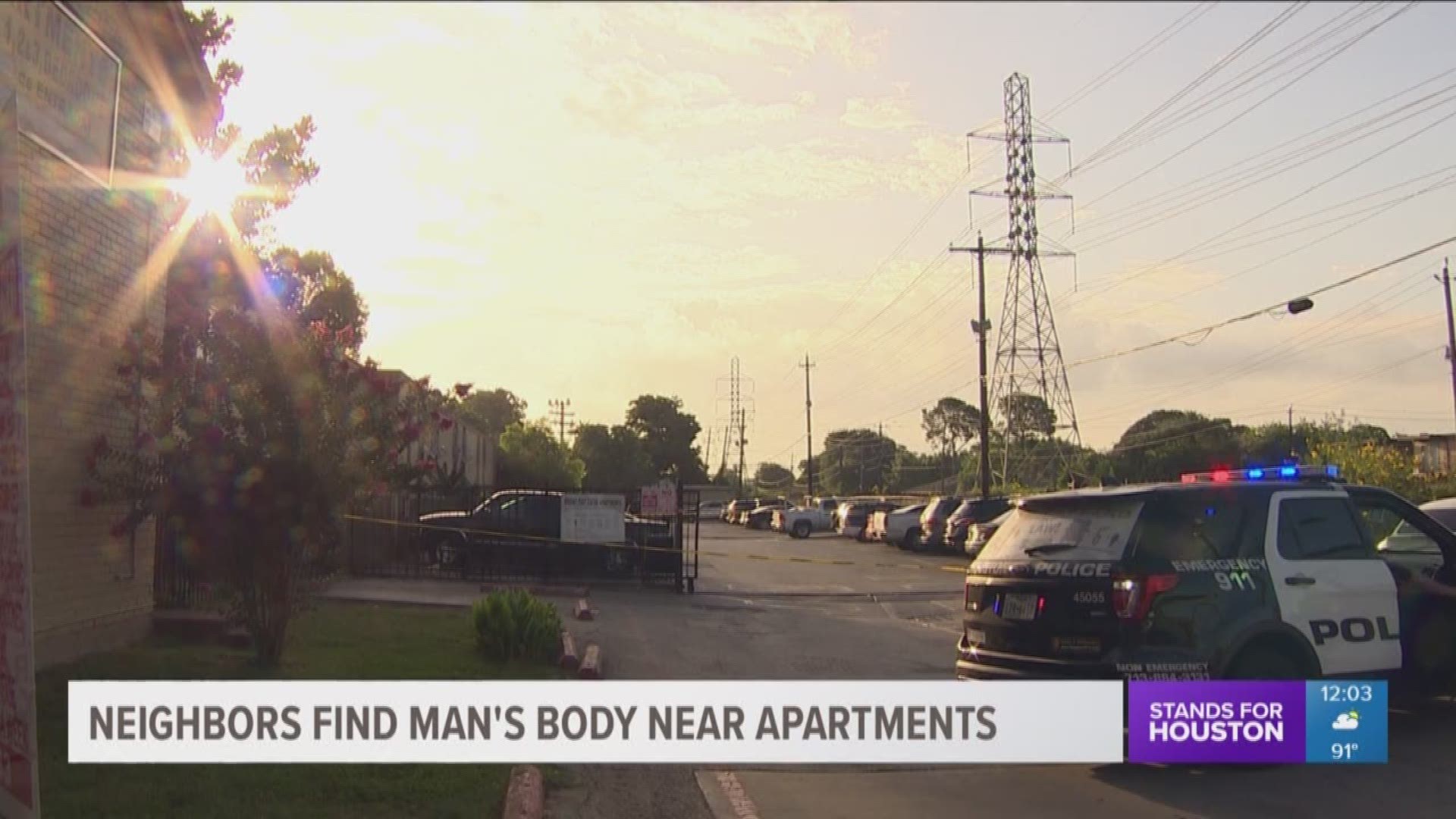 KHOU 11's Shern-Min Chow reports on the discovery of a man's body in southeast Houston
