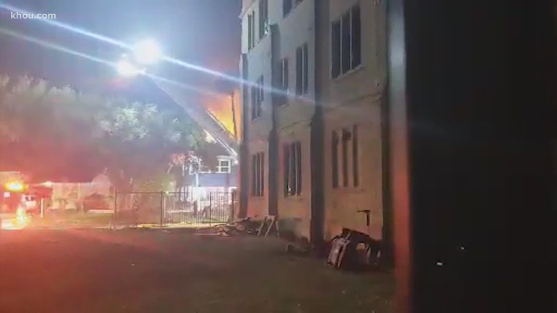 HFD: No injuries in fire at apartment building east of downtown | khou.com