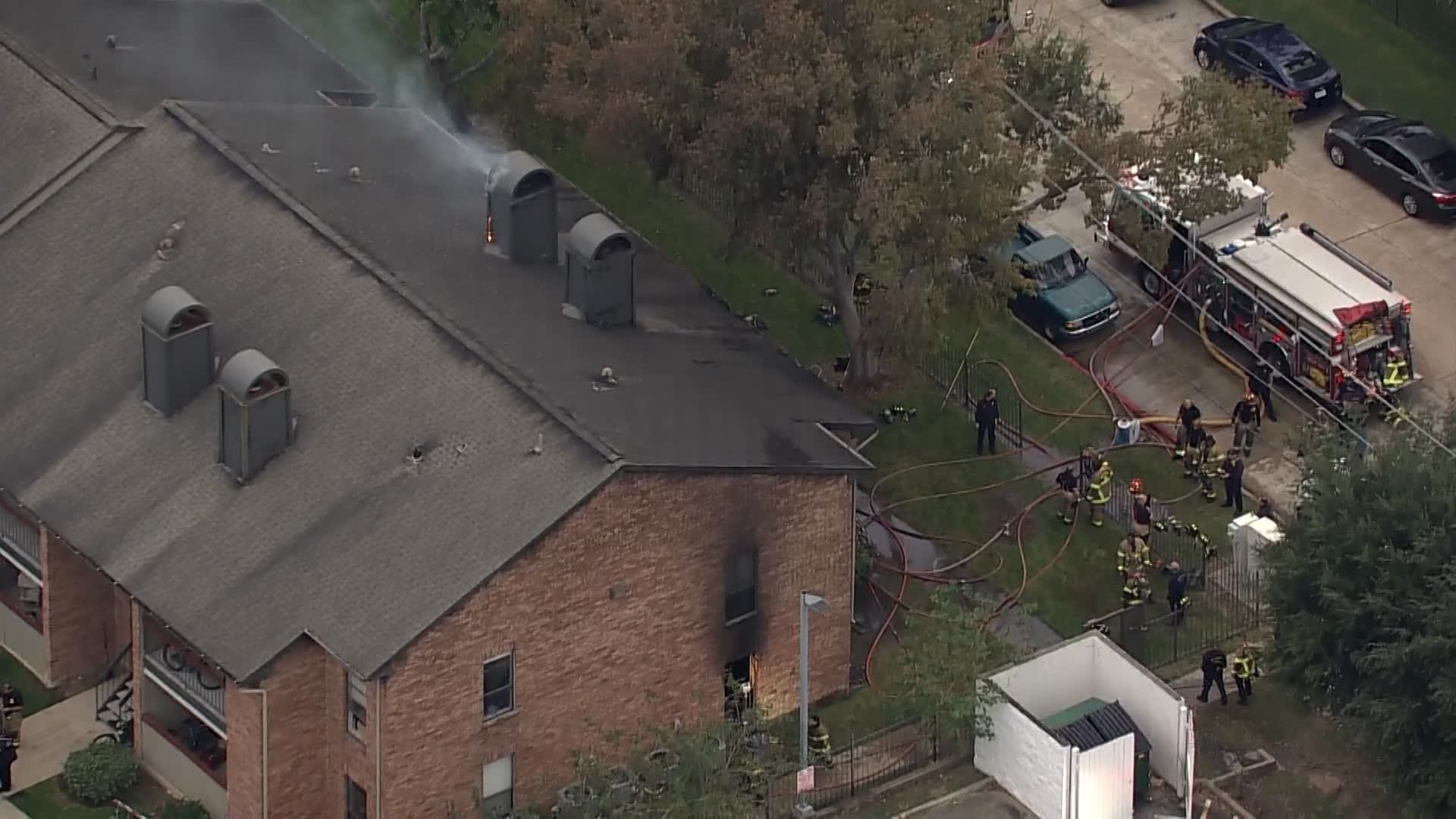 Clear Lake apartment fire: 3 people injured: Houston Fire Dept. | khou.com
