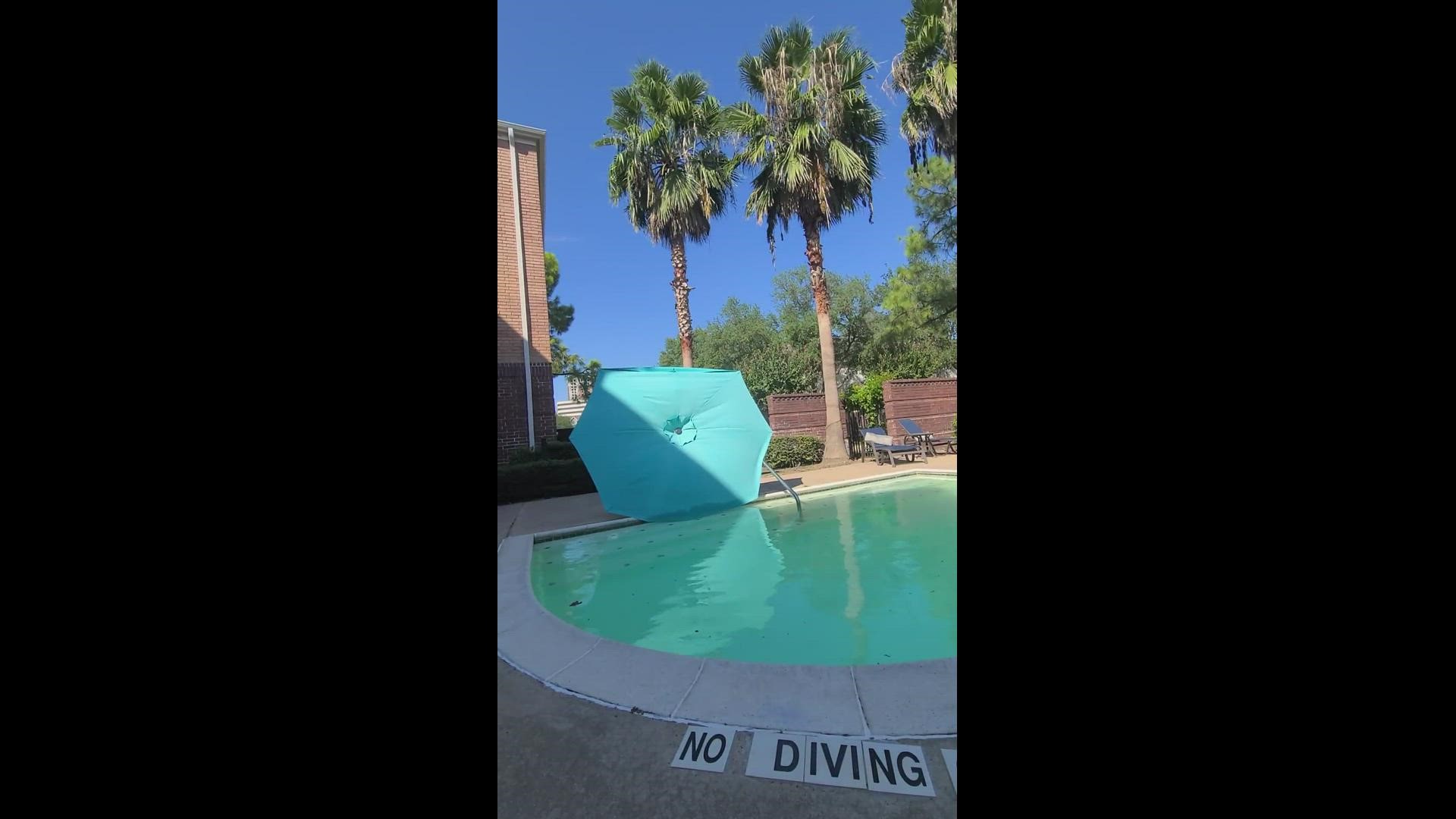 Wind Blowing Very Strong Near Tangle Wood West Texas This Afternoon At the swimming pool ☀️
Credit: Brandon Bockman