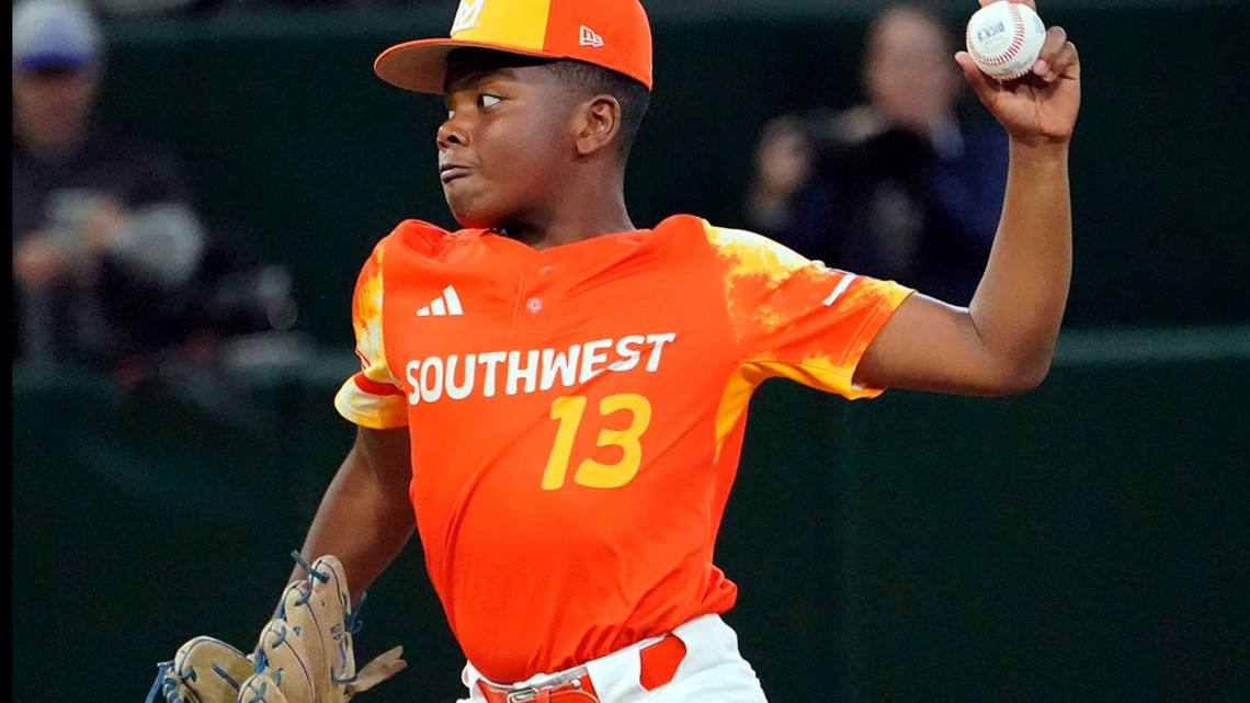 Texas takes control late and defeats North Dakota to advance in winner's  bracket at Little League World Series