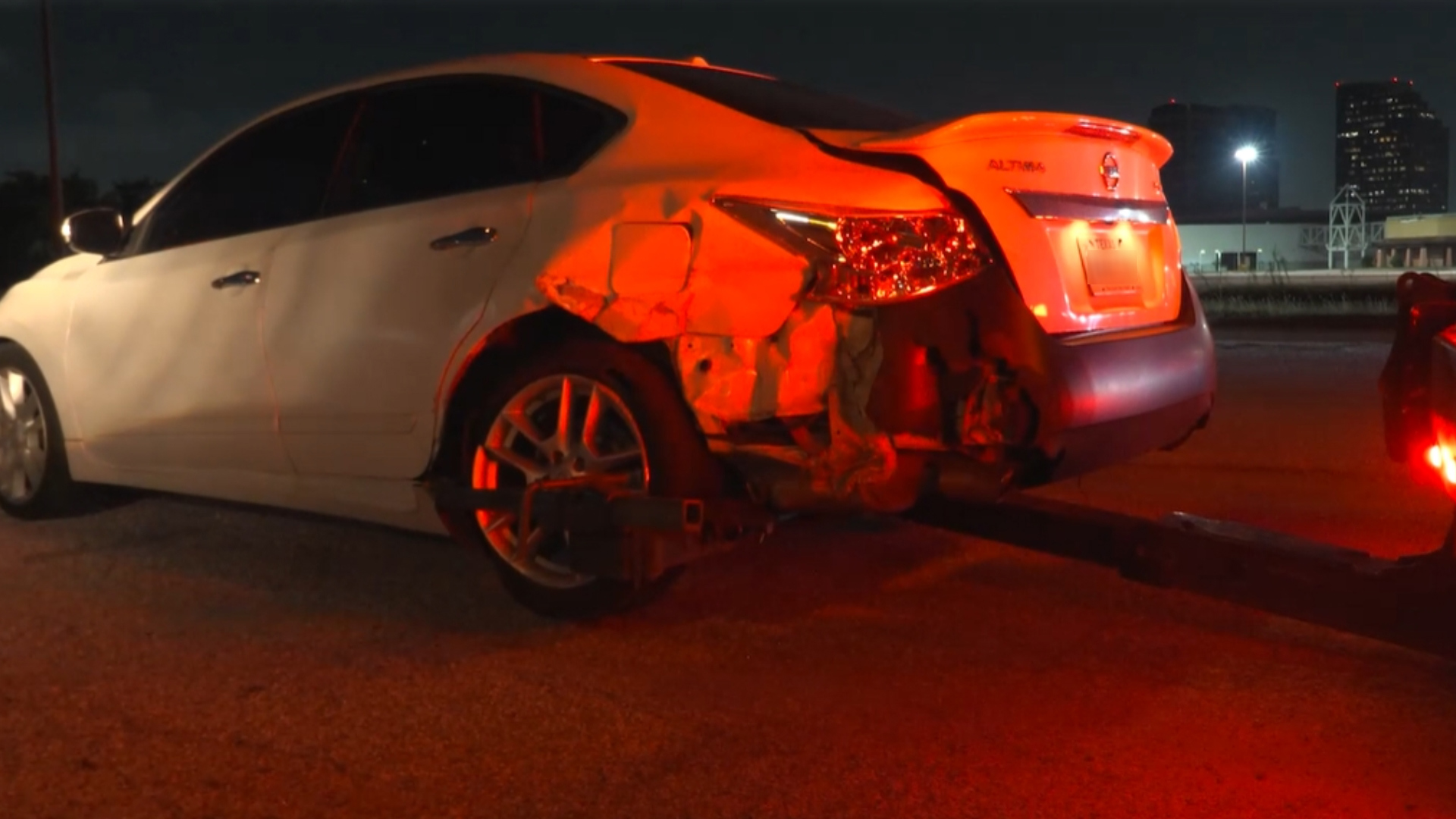 2 in custody after chase, crash on North Freeway near Beltway 8 | khou.com