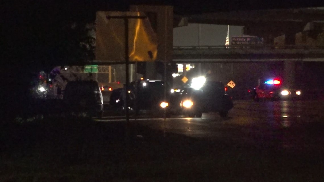Woman dies after getting out of ride-share on I-10 | Houston news - Vimarsana News