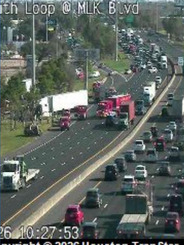 Westbound lanes closed on 610 South Loop at MLK Boulevard after deadly ...