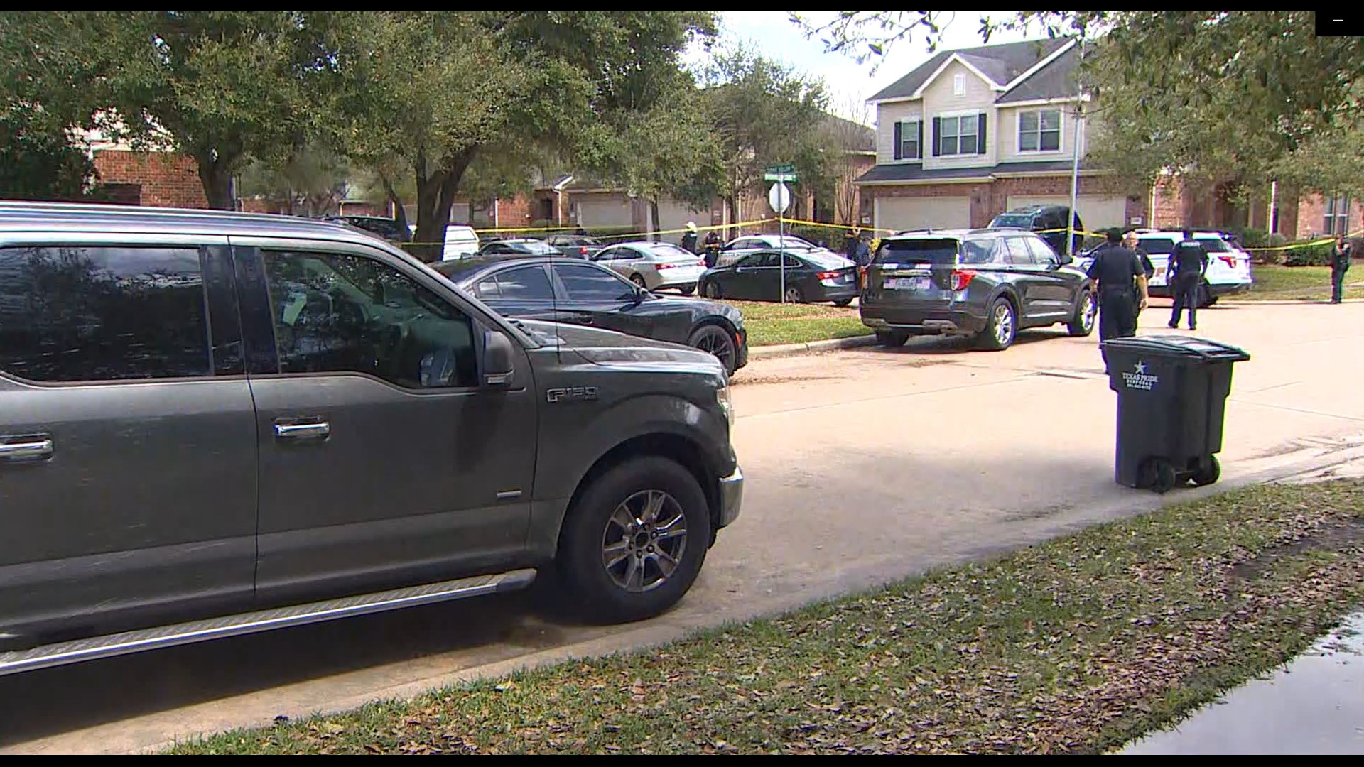 Man, woman found dead in possible murder-suicide in NW Harris County ...