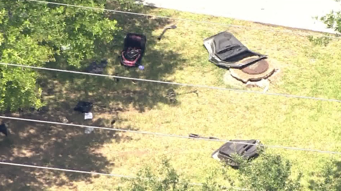 Houston crash: 1 dead, 1 injured after car crashes into tree on S. Dairy  Ashford