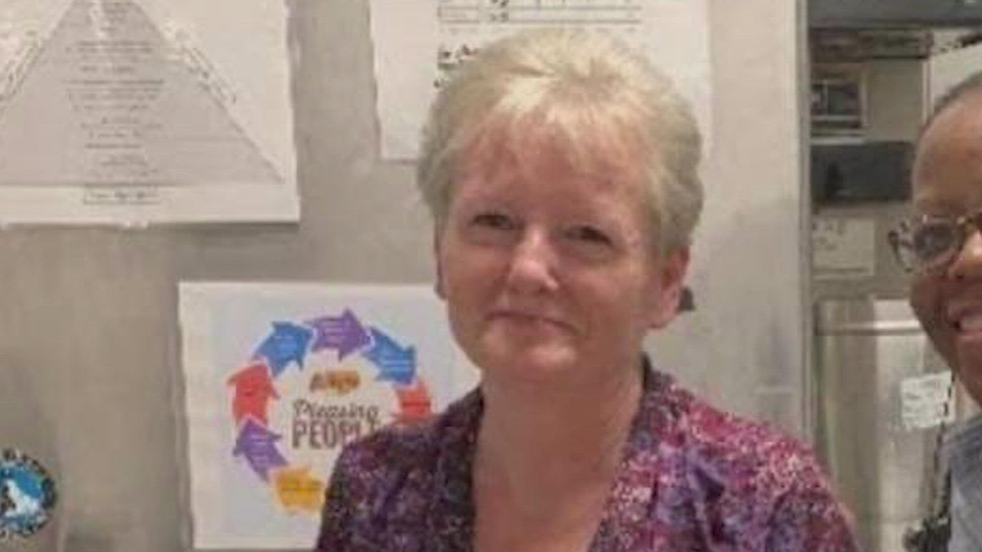 Robin Baucom, 59, was pronounced dead after stopping a man from stealing from an employee. Family, friends and customers remember her as a community pillar.