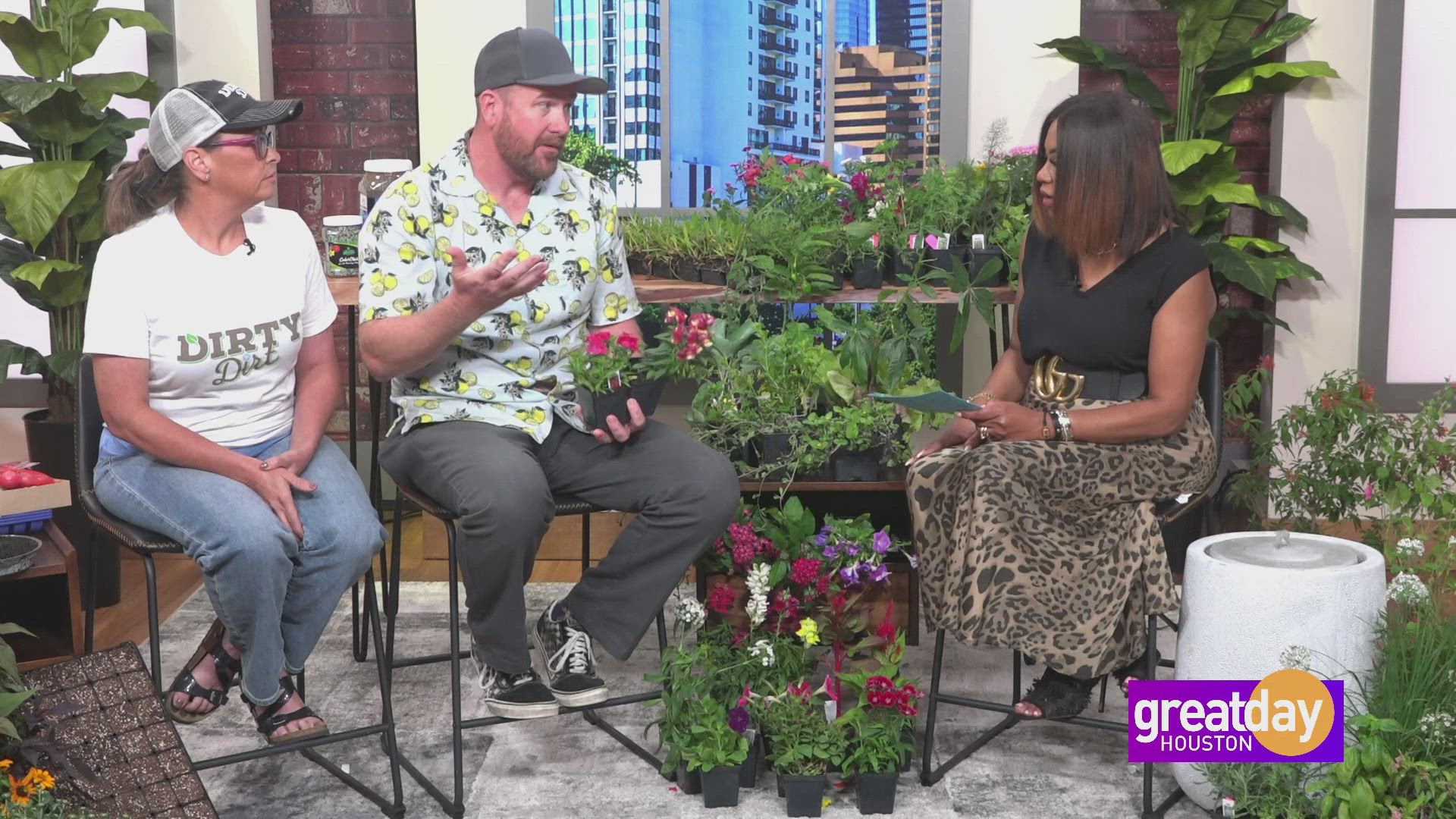 Peter Nelson with Nelson Nursery & Water Gardens and Sherri Harrah with Plants For All Seasons share what to plant right now as we approach the fall season.