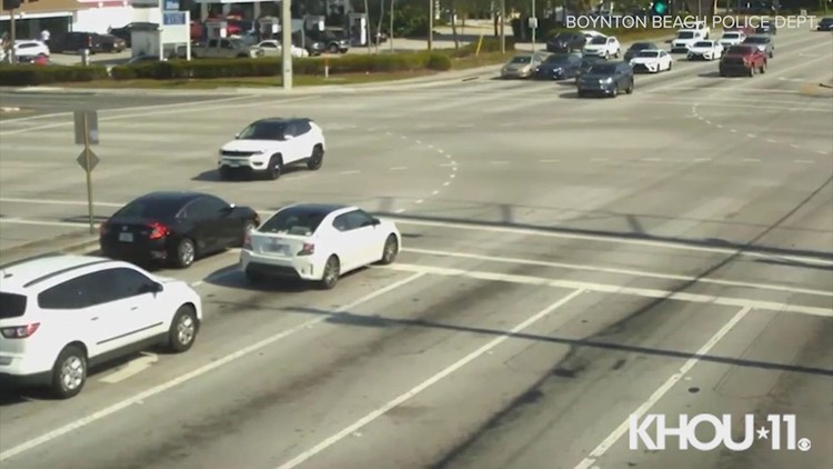 Good Samaritans rescue woman who passed out behind the wheel at busy Florida intersection
