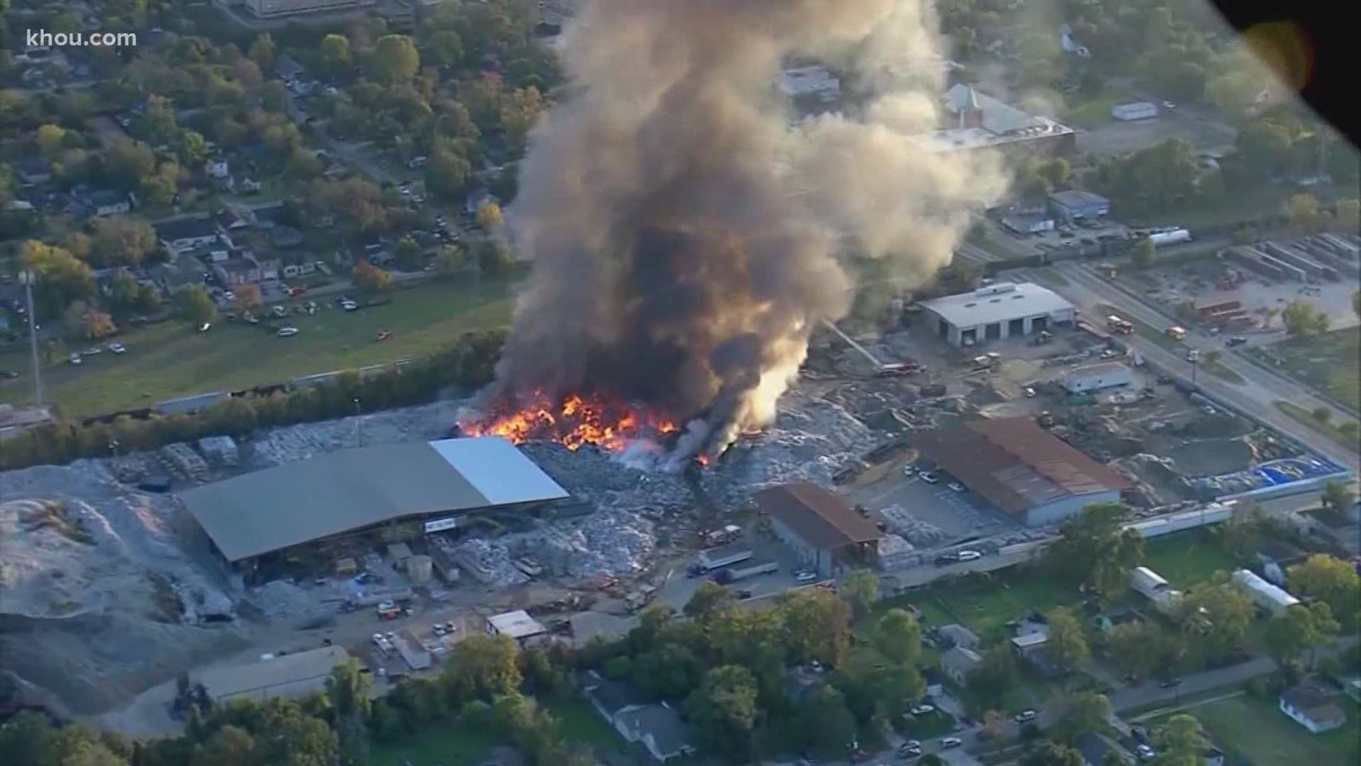 KHOU 11's Janel Forte reports the fire is now out, and the investigation is getting underway.