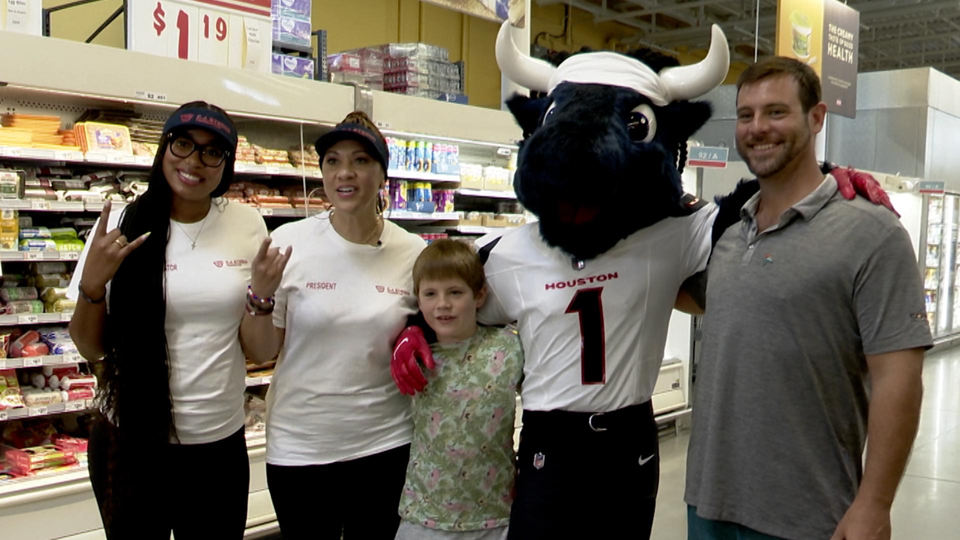 The C.J. Stroud Foundation was in Kingwood on Wednesday surprising families with $250 HEB gift cards.