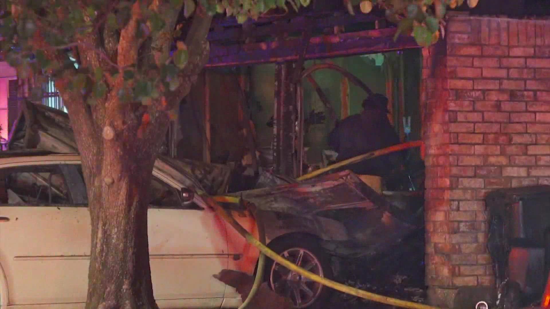 Houston fire: 2 dead in house fire that needed 75 firefighters | khou.com