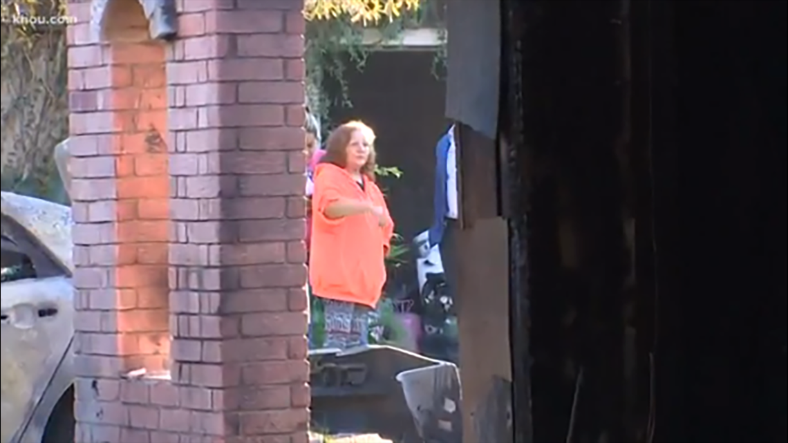 Strangers rally to help family after Christmas Eve fire | khou.com