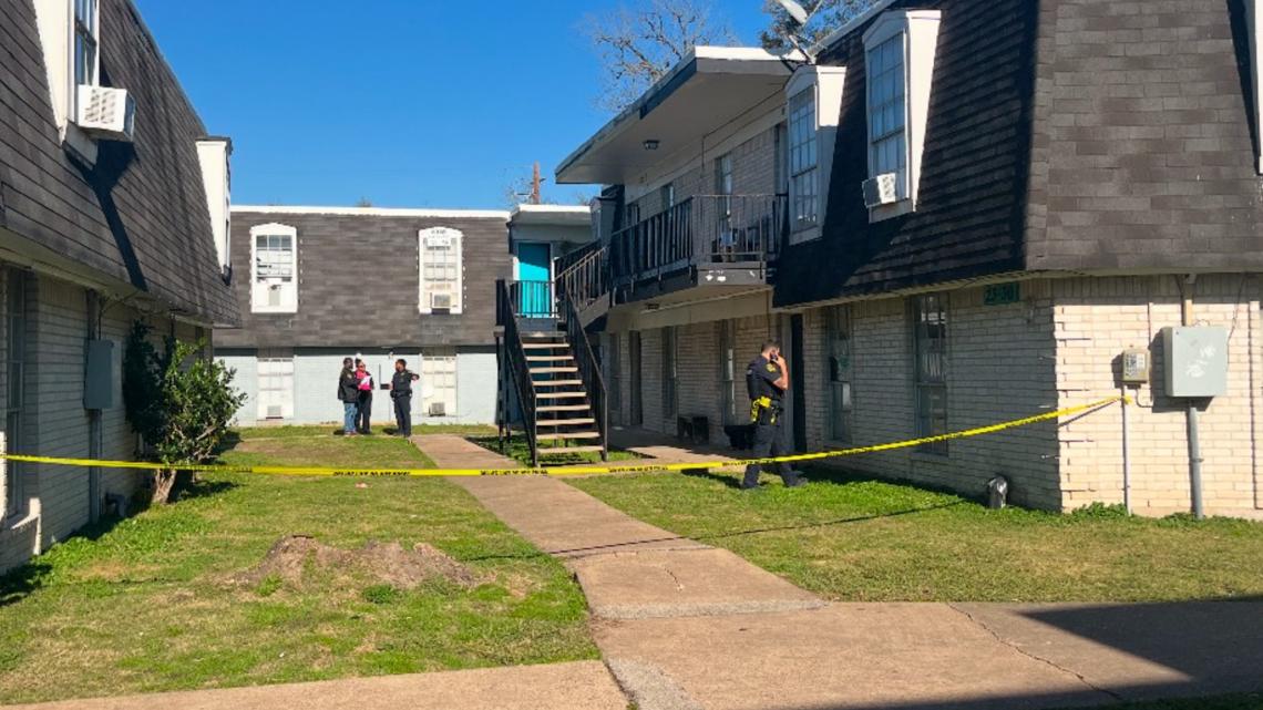 Bodycam released after shooting in Houston apartment complex | khou.com