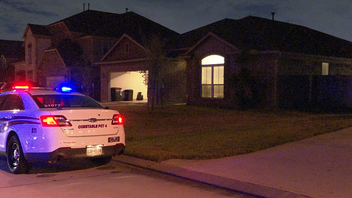 Houston, Texas shooting: Armed suspect shot during home invasion | khou.com