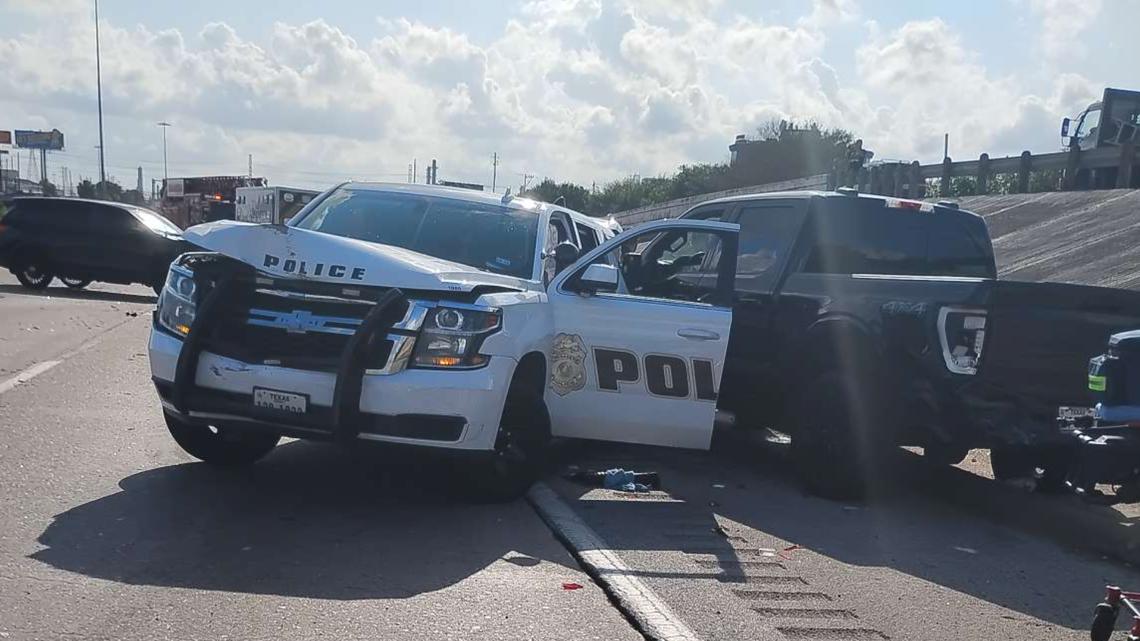 Patrol unit struck during traffic stop sparks chain-reaction crash in Pasadena, police say