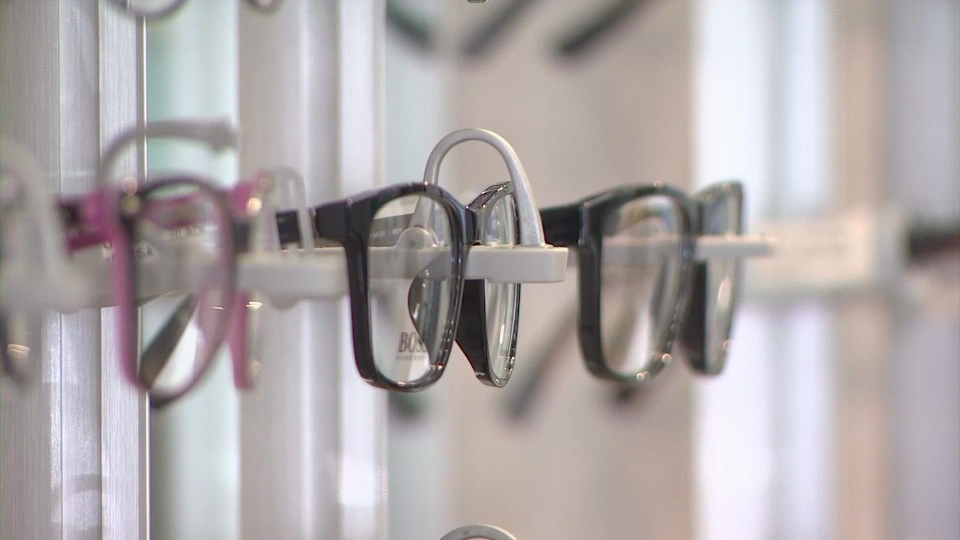 A Houston-area optometrist says criminals are targeting her business and others like it, going after high-end glasses.