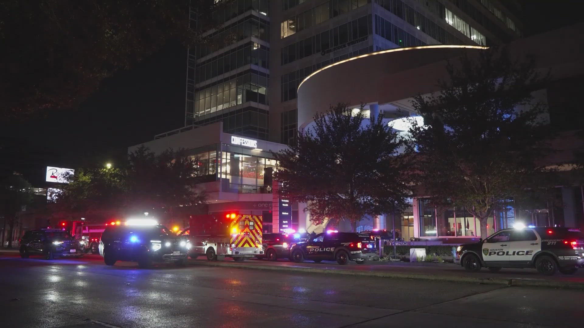 Houston nightclub shooting leaves 2 critically hurt, suspect on the run ...