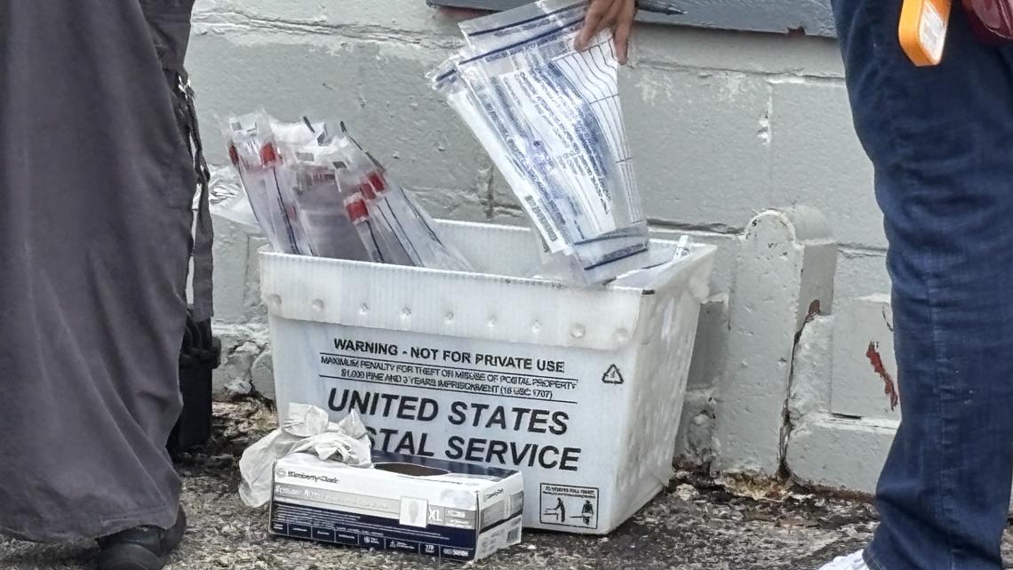 We watch as U.S. Postal Inspectors raid alleged illegal gameroom tied to possible mail theft and fraud