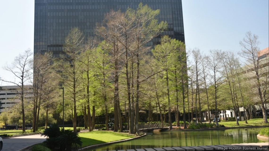 Prominent Uptown office tower faces foreclosure