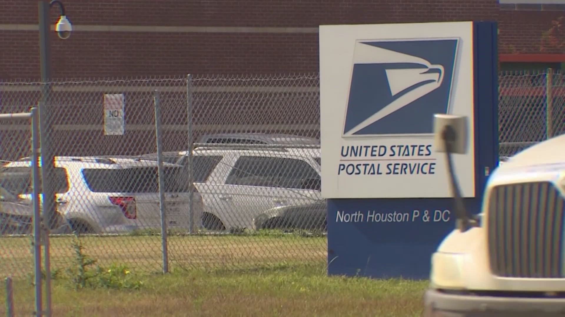 In a letter to Congress, a high-ranking USPS official responded to elected officials' questions brought on by KHOU 11's reporting of the delays.