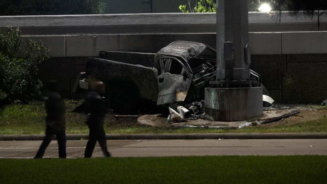 1 dead in fiery crash along Beltway 8 near West Road | khou.com