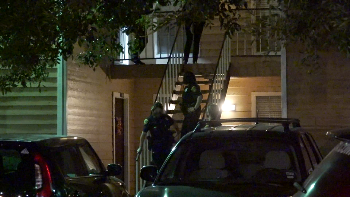 Man found dead after shots fired at southwest Houston apartment | khou.com