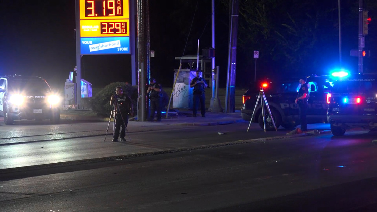 Read Man hit, killed by suspected drunk driver while crossing street in SE Houston, police say