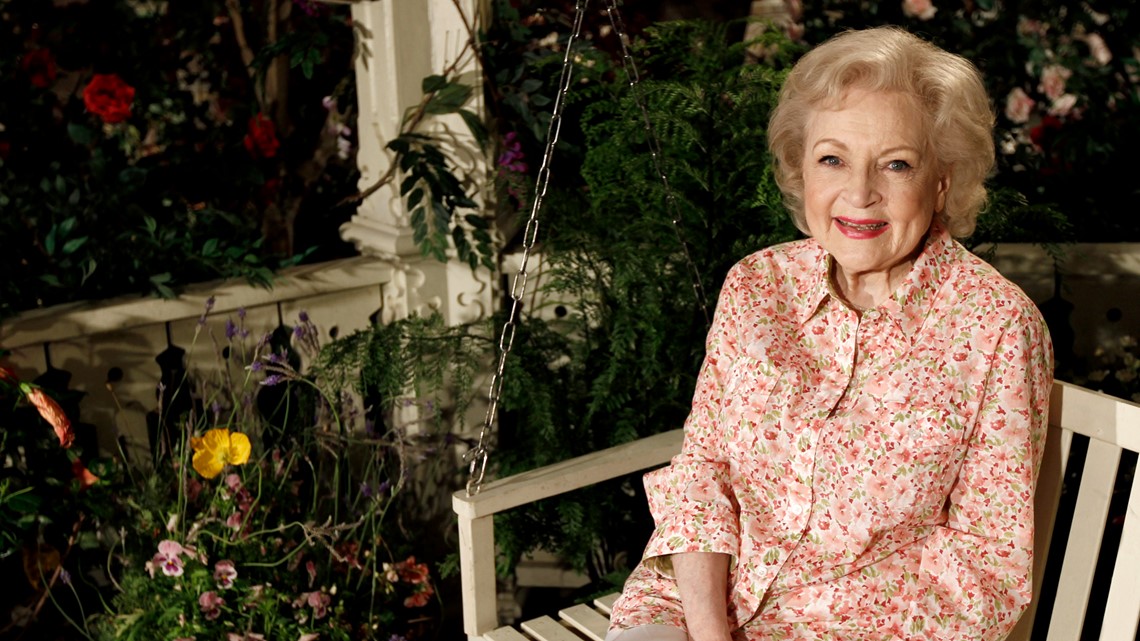 Betty White berusia 100 tahun: Cara merayakan di Houston