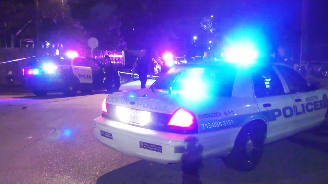 Man found fatally shot in north Houston roadway | khou.com
