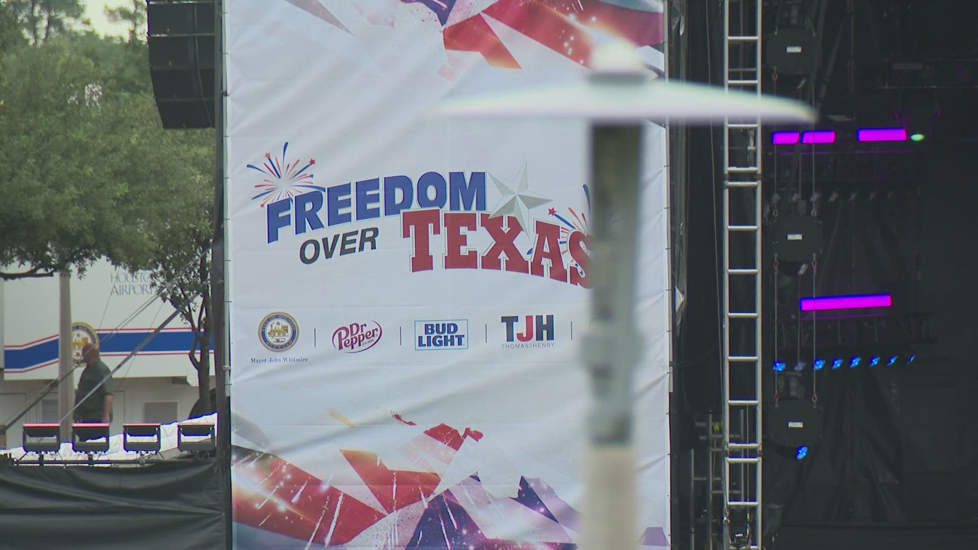 Attendees braving the heat – and potential rain showers – will enjoy good food, live music and a massive 18-minute fireworks display at the Fourth of July event.