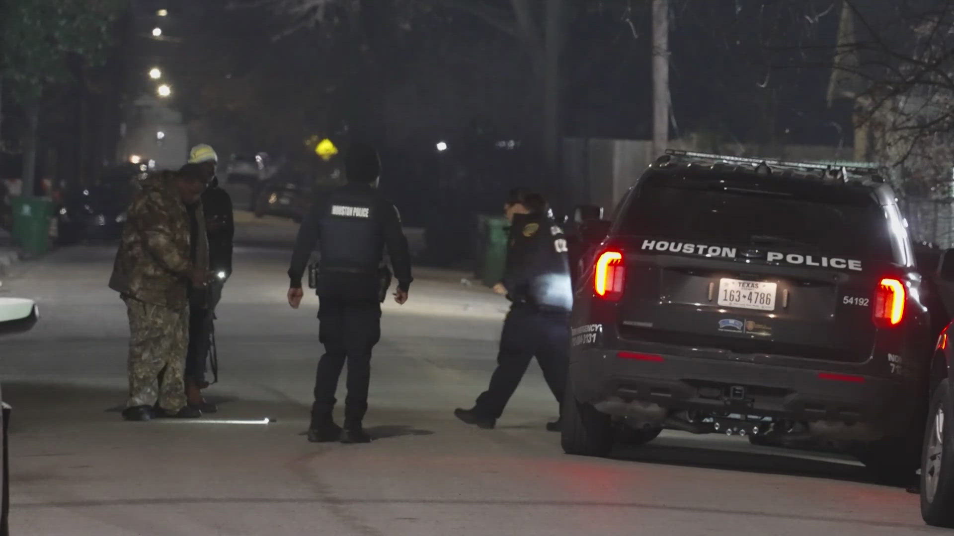 Houston police search for gunman after deadly shooting at Third Ward ...