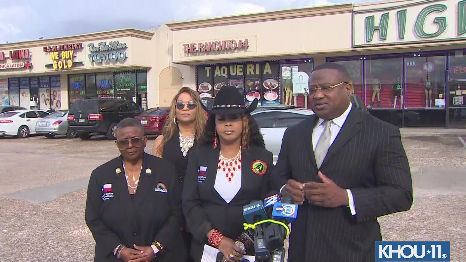 Houston activists call for legal action against customer who shot
