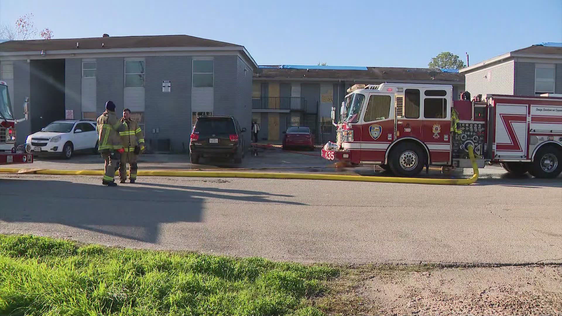 Three firefighters injured in 2-alarm apartment fire on Jarmese Street ...