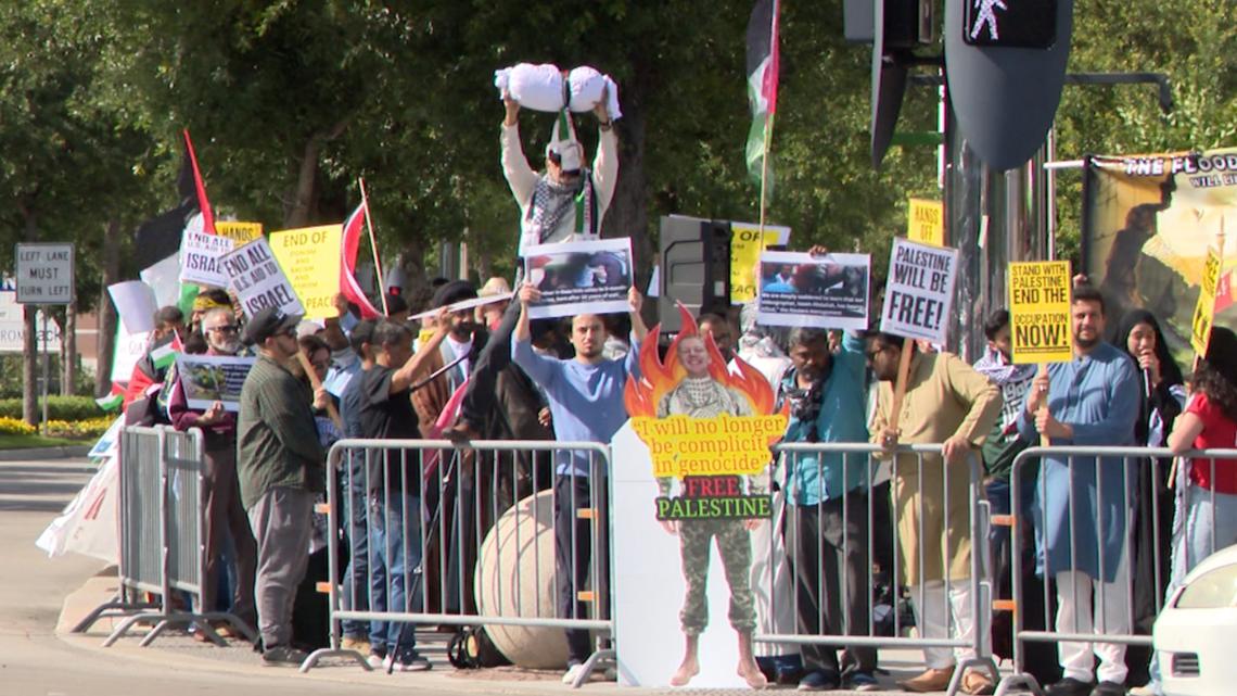 Three men arrested during pro-Palestinian protest in Houston - Vimarsana News