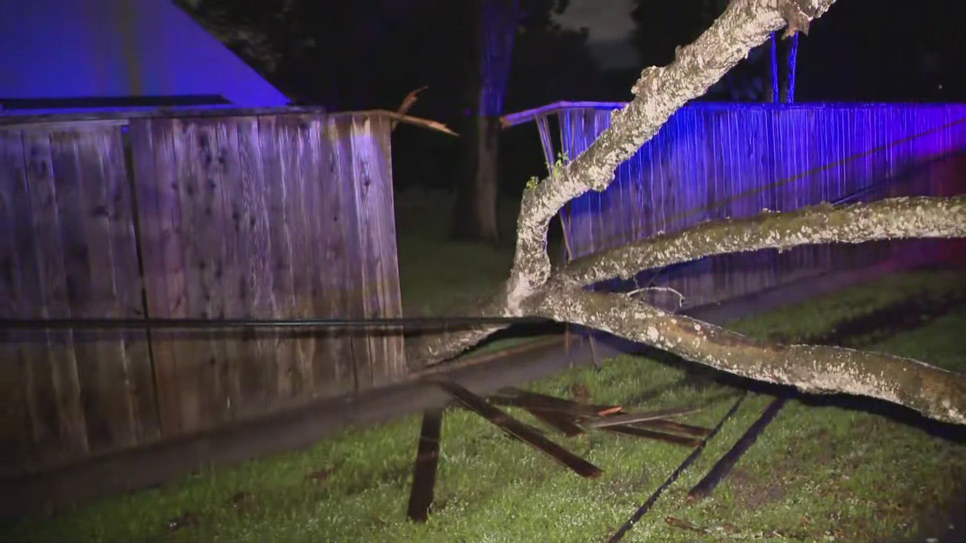 Crews are working to re-establish power to thousands of customers in the Houston area following strong storms overnight.